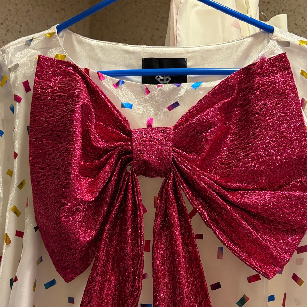 Brianna Cannon Large Pink Bow L/XL
